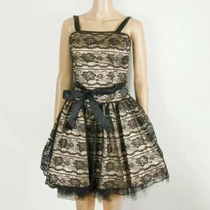 JESSICA MCCLINTOCK  GUNNE SAX Dress Vintage 90s Black Lace Overlay Mini